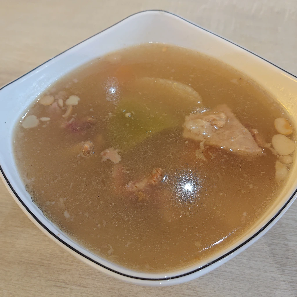 青紅蘿蔔湯